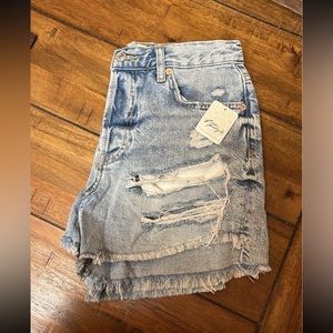 Free People Maggie distressed shorts